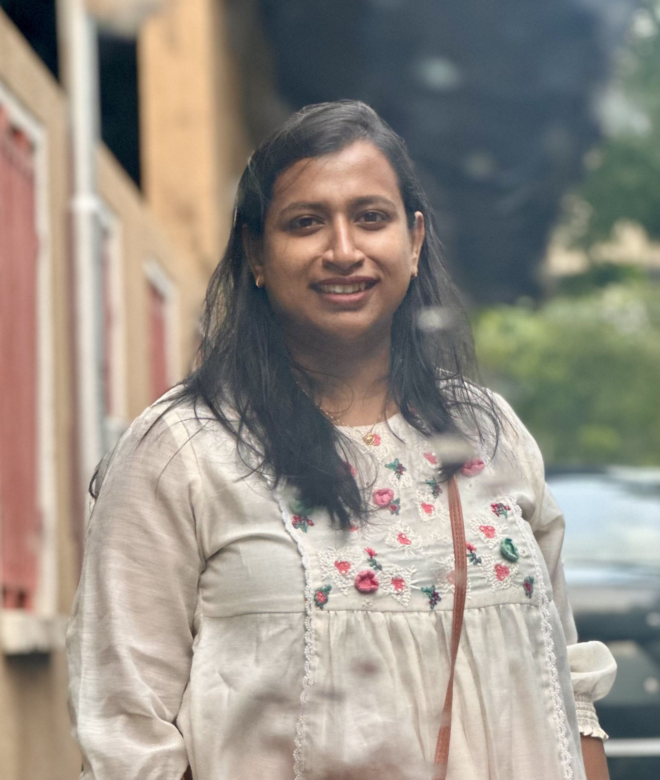 Dr. Roshni Remold